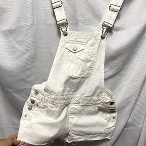 Overall shorts
